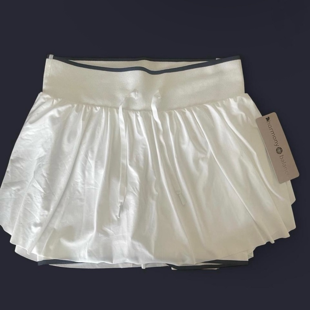 Harmony Balance Athletic Skirt Skort Size Small White with Black Trim NWT